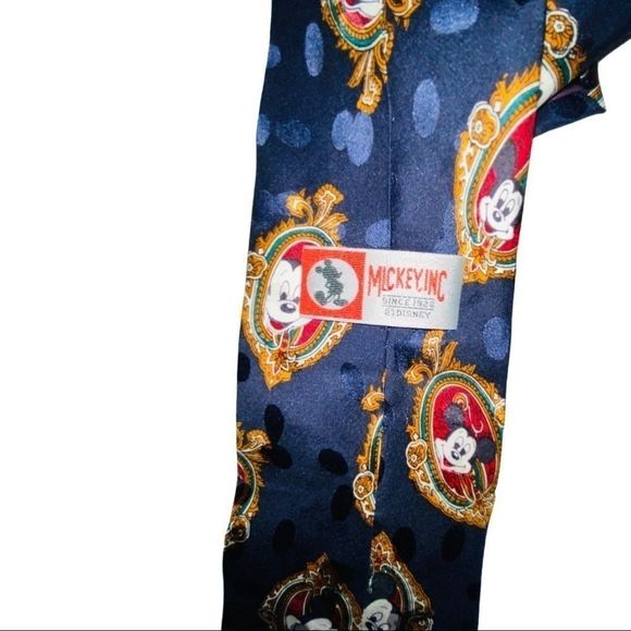Silk Mickey Mouse blue tie - Picture 3 of 6